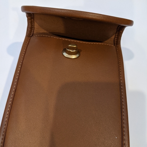 Coach Flat Turnlock Crossbody 12 - Picture 3 of 5